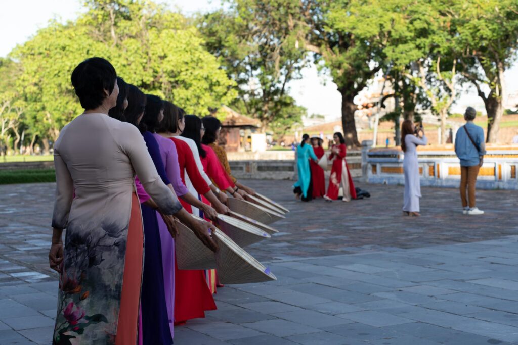 Hue - Vietnamese Ladies Women Group Photo Hat - Fareast 247