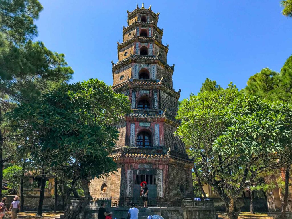 Hue - Thien Mu pagado - SP - Fareast247